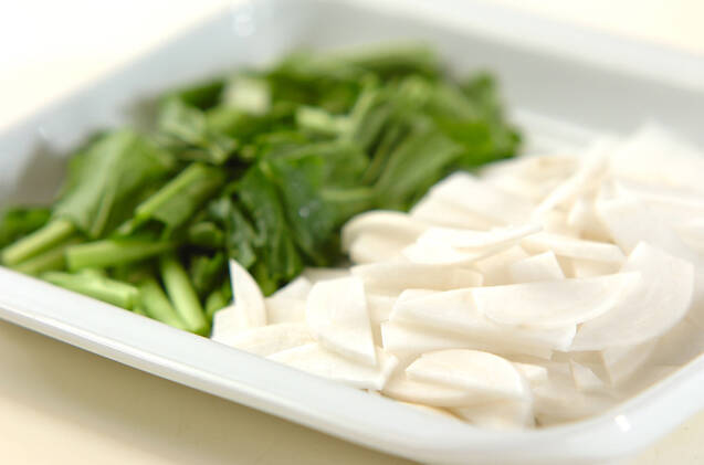 カブのツナみそ炒めの作り方の手順1