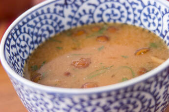 納豆と大葉のみそ汁