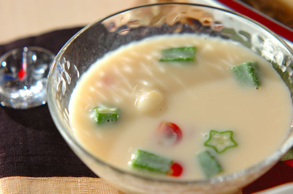 白玉団子入り豆乳冷汁