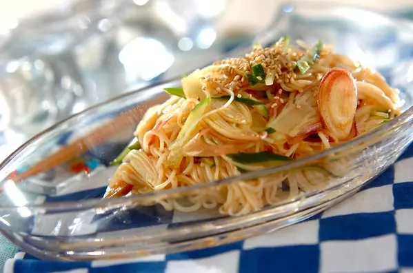 ミョウガとキュウリのサラダ風和えそうめん