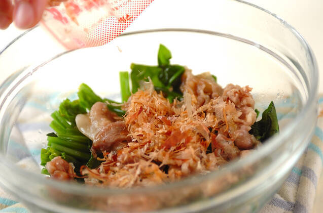 豚肉とホウレン草のレンジ煮の作り方の手順2