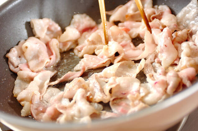 豚肉とキムチの炒め物の作り方の手順3