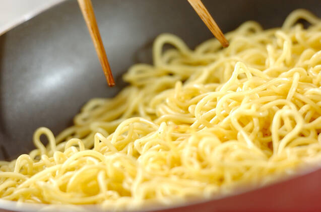 ズッキーニ焼きそばの作り方の手順3