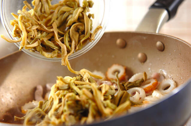 山クラゲのコリコリ炒めの作り方の手順4