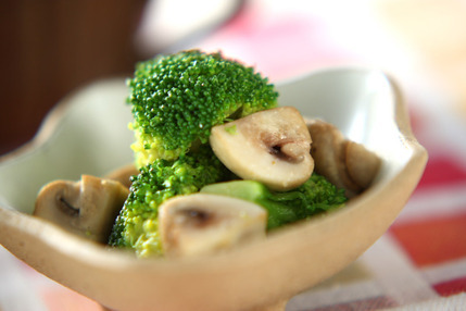 人気 マッシュルームのバターソテー