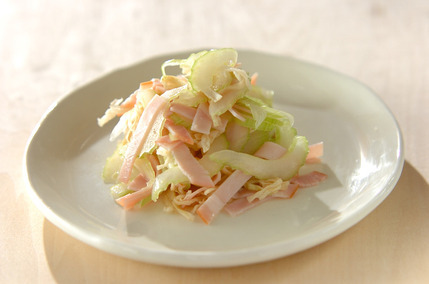 セロリと切干し大根の甘酢和え