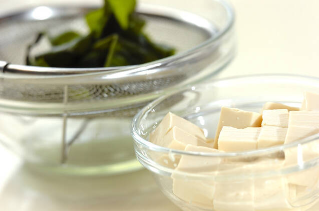 ワカメのスープの作り方の手順1