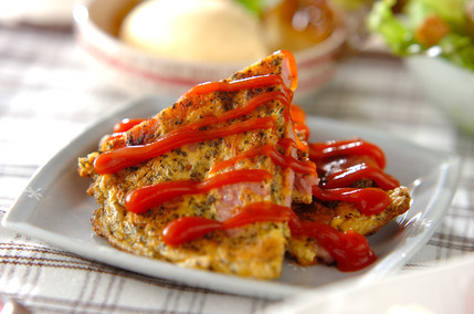 ソーセージ入りペタンコ卵焼き