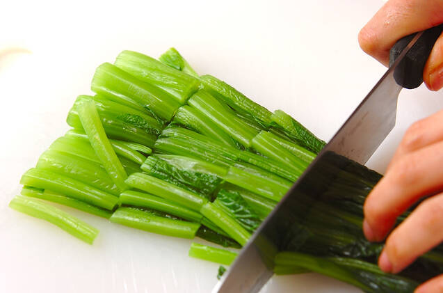 小松菜のゴマ和えの作り方の手順1