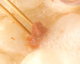 カブと鶏肉の豆板醤スープの作り方4