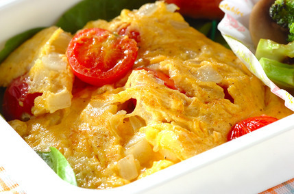 プチトマトのチーズオムレツ