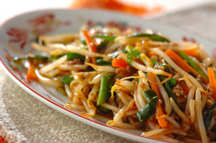 モヤシのひき肉炒め