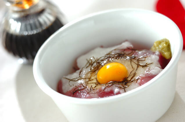 角切りマグロのとろろがけ