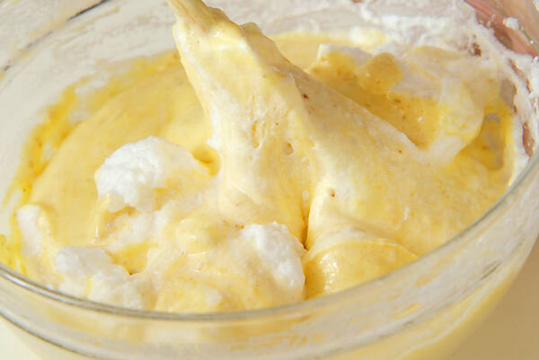 セサミのシフォンケーキの作り方の手順9