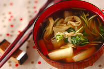 大根と湯葉のトロミ汁