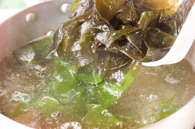 ワカメとツナのサラダの作り方の手順1