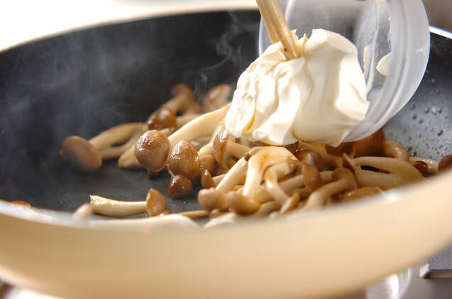 鮭のソテーサワーソースの作り方の手順3