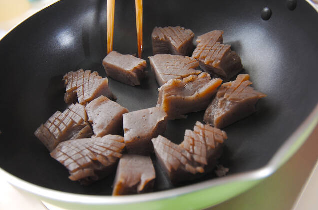 コンニャクおかか煮の作り方の手順5