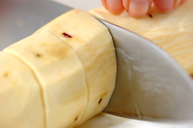 おさつのゴマおやつの作り方の手順1