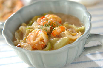 キャベツとエビの豆乳クリーム煮