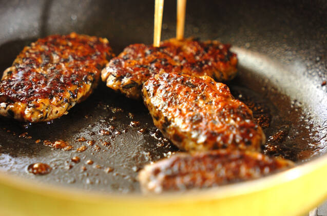 甘辛ダレの鶏つくねの作り方の手順4