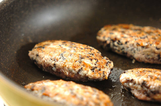 甘辛ダレの鶏つくねの作り方の手順3