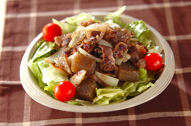 牛スジの塩コショウ炒め