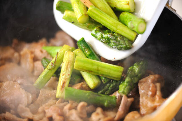 豚とアスパラの中華炒めの作り方の手順4