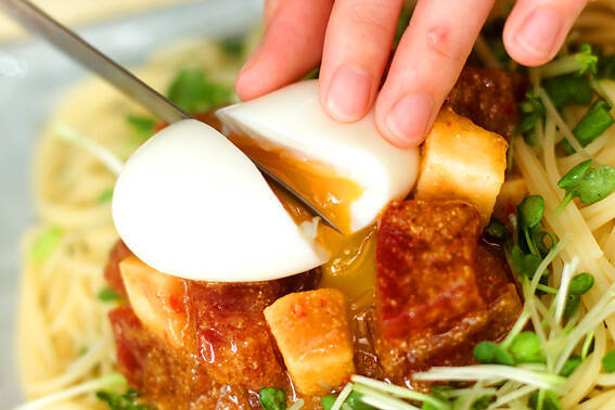 マグロ味噌ユッケパスタの作り方の手順4