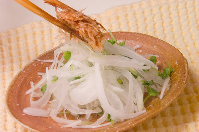 玉ネギのおかか和えの作り方の手順3