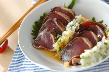 カツオのサッパリおろしのせ