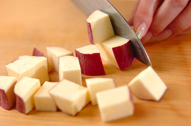 もっちり！サツマイモとジャコの炊き込みご飯の作り方の手順1
