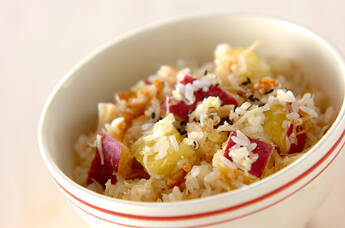 もっちり！サツマイモとジャコの炊き込みご飯