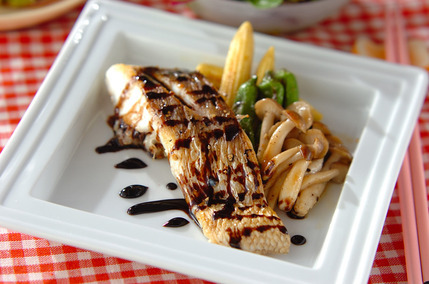 白身魚のバルサミコソテー