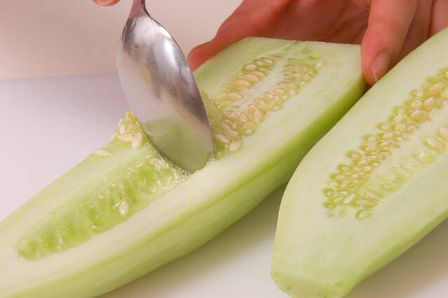 ウリのとろみ葛汁の作り方の手順1