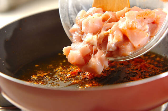 鶏とナスのピリ辛炒めの作り方の手順6