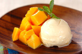 パパイヤのアイス添え