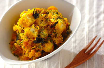 プロセスチーズ入りパンプキンサラダ