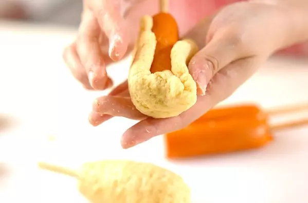 おやつに！パーティーに！アメリカンドッグの作り方1