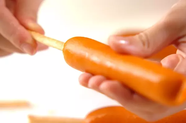 おやつに！パーティーに！アメリカンドッグの下準備1