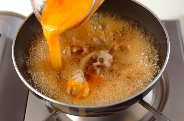 【プロが教える定番】基本の親子丼の作り方の手順2