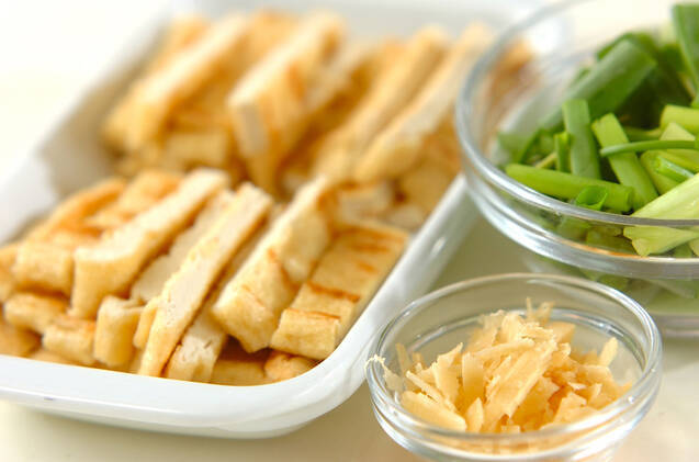 ワケギと油揚げの煮びたしの作り方の手順1