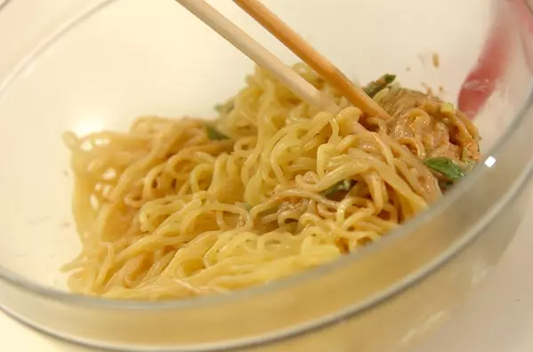 濃厚おうちで担々麺 ピリ辛がやみつきに by山下 和美さんの作り方2