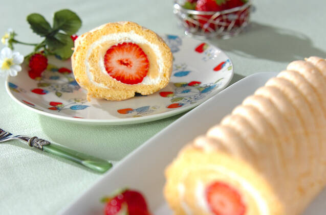 イチゴのロールケーキ
