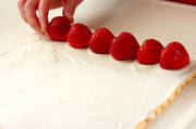 イチゴのロールケーキ レシピ 作り方 E レシピ 料理のプロが作る簡単レシピ