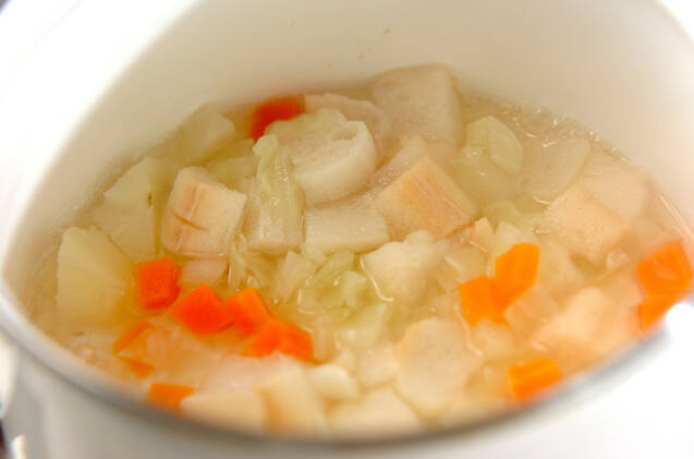 麩と野菜のだし煮の作り方の手順3