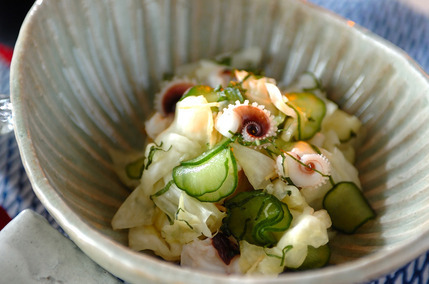ゆでイカゲソと野菜の和え物