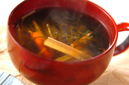 サッパリもずく黒酢スープ