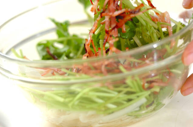 ウドとベーコンのサラダの作り方の手順6