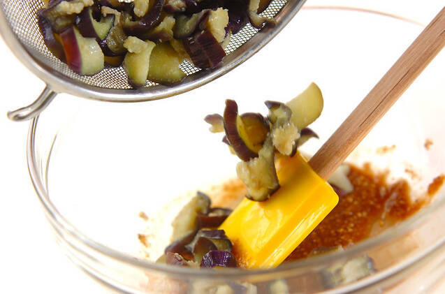 ナスのゴマ和えの作り方の手順5